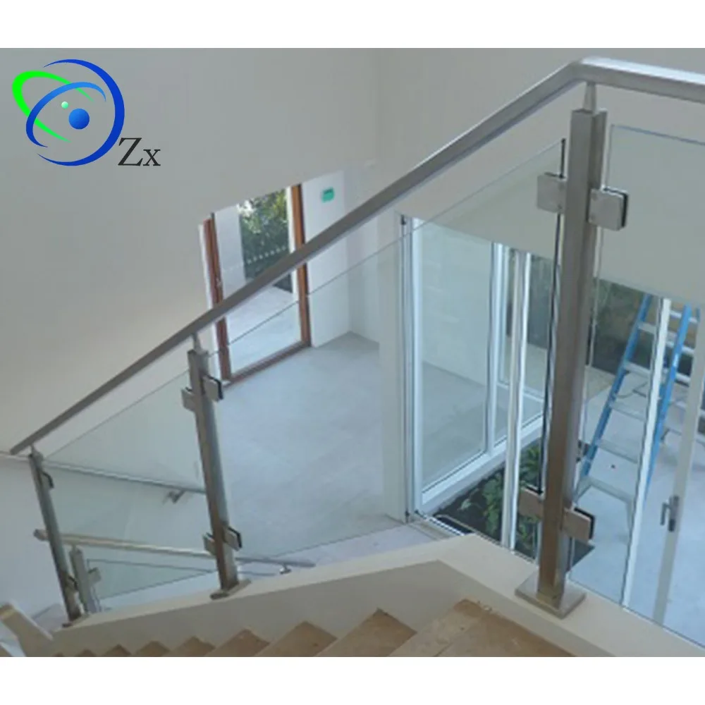 手すり gradient-Staircase-Glass-