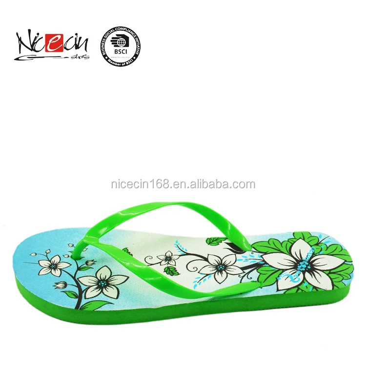 2016 новые продукты на рынке дешевые смешные тапочки ребенка пвх для импорта