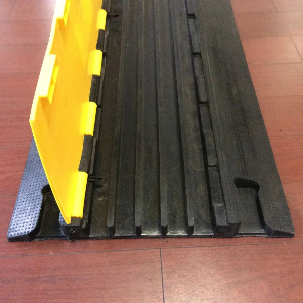 1-канальный резиновый протектор для кабеля 1000*150*30 мм скоростного удара рампа