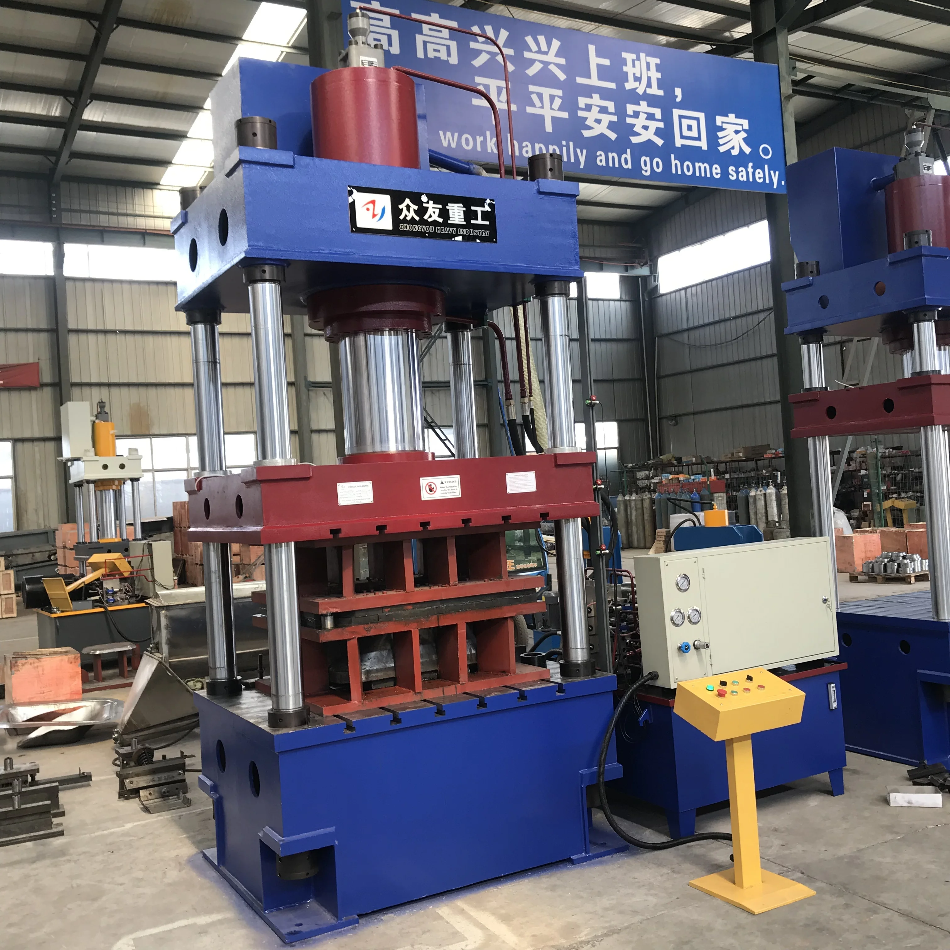 Hydraulic Press Wheelbarrow Making Machine with Molds