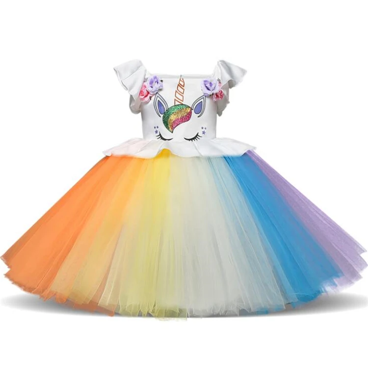 Радужное платье для девочки. Разноцветное платье для девочки. Радужное платье для девочки 5 лет. Разноцветные платья для детей. Платье с единорогом