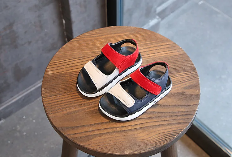 Детская летняя обувь; Пляжные сандалии с мягкой подошвой для мальчиков