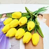 สีเหลือง