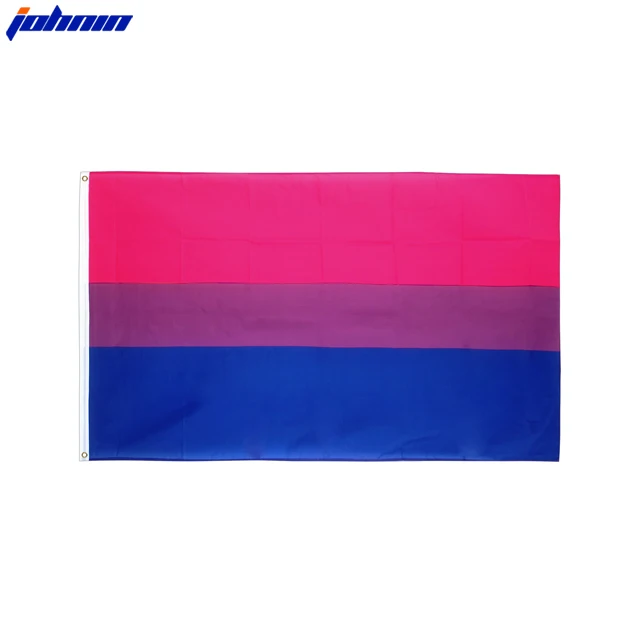 Sự biểu tượng hóa lá cờ bisexual ở Việt Nam đang giúp cho cộng đồng LGBT trở nên rộng lớn hơn và phát triển hơn. Với những màu sắc rực rỡ, lá cờ này được sử dụng để thể hiện sự đa dạng và sự tự hào về tình dục tự do. Qua đó, chúng ta đang khẳng định cho xã hội rằng bất kỳ ai cũng có quyền chọn lựa tình yêu của mình mà không bị phân biệt.