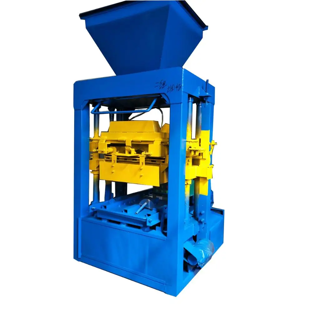 Станок для производства цементных блоков. Машинка которая делает блоки. Машина делающая блоки. Станок для цемент блок. Машина для блоков 4 шт.