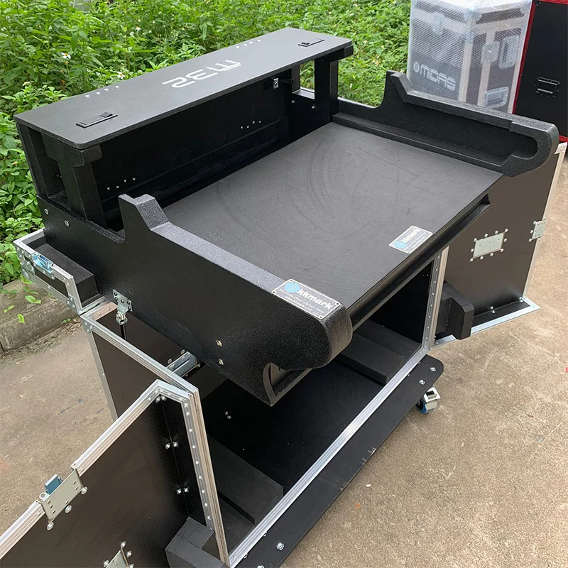 Flight Case for Midas M32 Live Mixer Console with Doghouse and Wheels