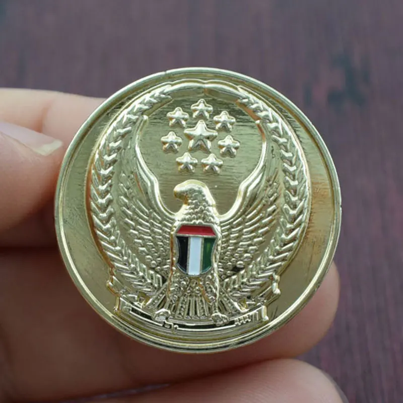 2018 اليوم الوطني لدولة الإمارات العربية المتحدة جديد وصول الذهب مطلي ختم شعار الصقر الجورب شخصية عملة Buy فالكون شعار تخزين عملة الإمارات العربية المتحدة وصول جديد الإمارات اليوم الوطني