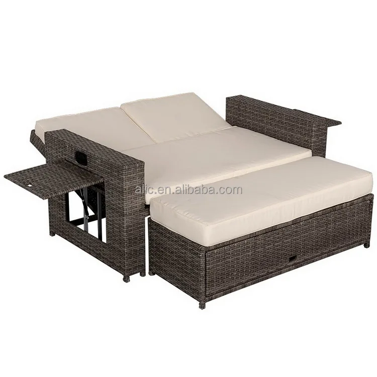 outdoor love chairs