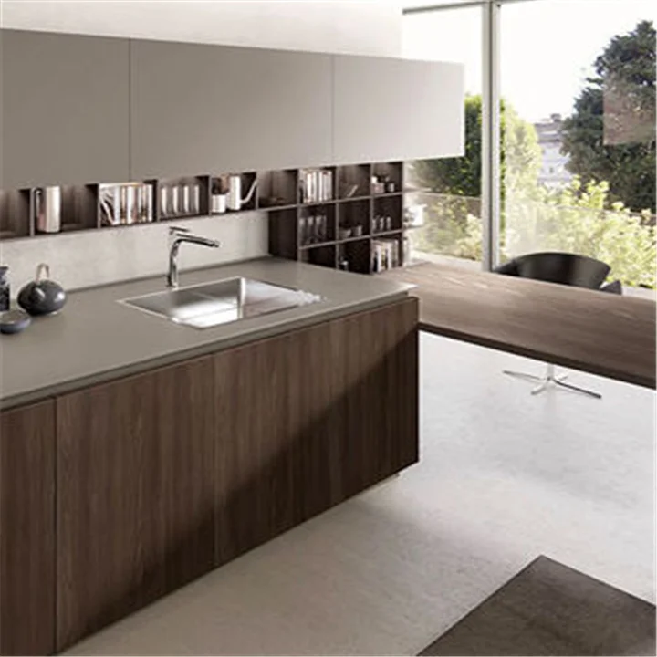 Простой кухонный шкаф из меламина с обеденным столом