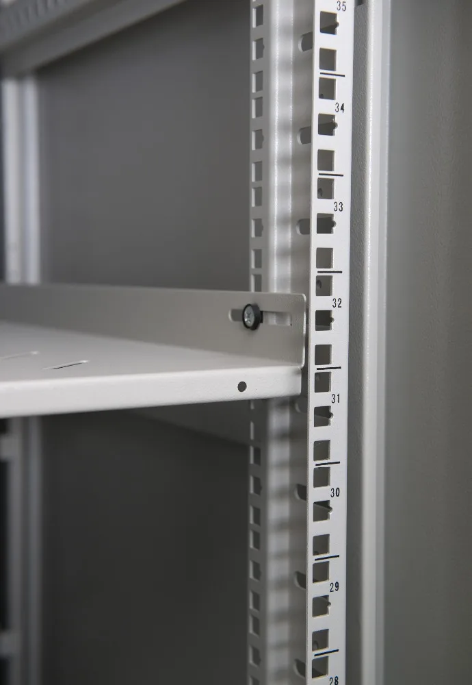Retail Network Cabinet Standing Network Rack With Temperature Controller