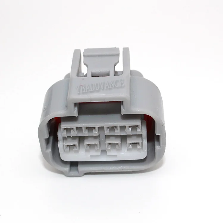 7283-7080-40 90980-10897 2.3 (090) 8 Pin Female Connector