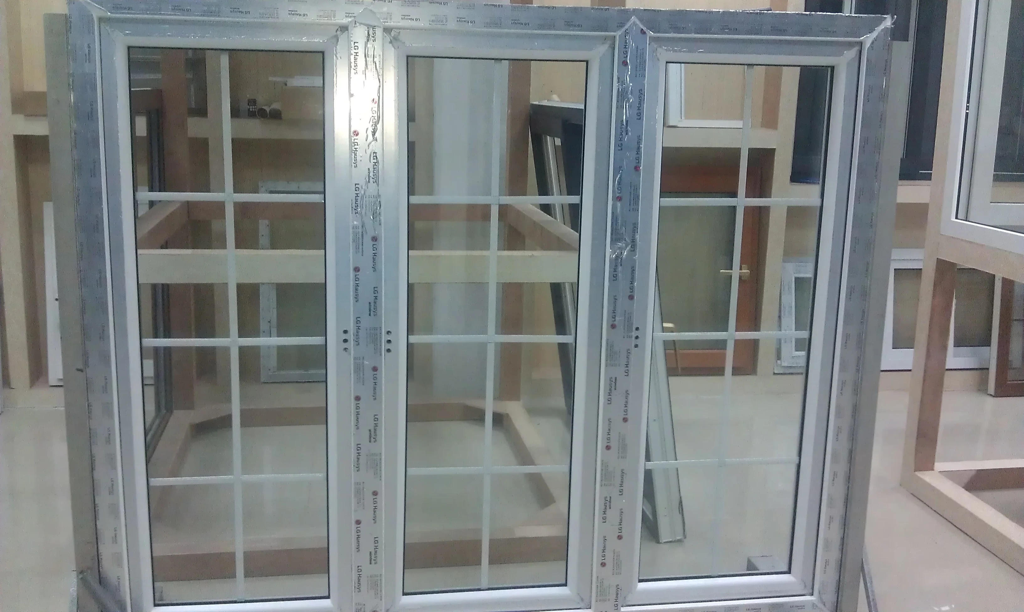 Small PVC Single Pane Casement Window for the Bathroom