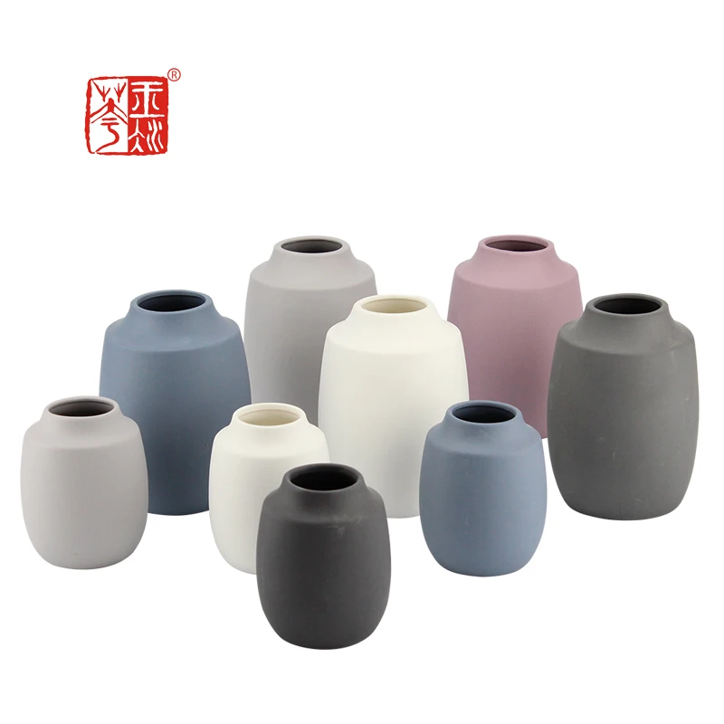 Urn Shaped Design Vases , Dark Color Clay Egyptian Vase for Funeral