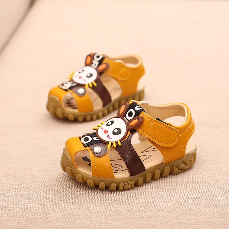 New Summer Adorable Cartoon Children Sandals New Cute Baby Vocal Shoes Boys Girls Cow Muscle Soled