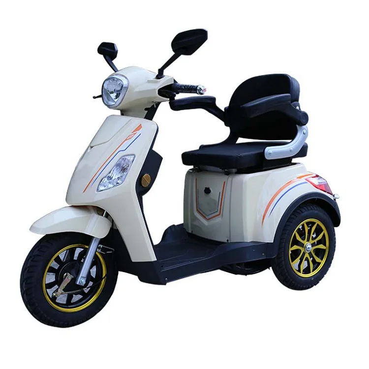Купить двухместный электроскутер. Электроскутер Trike Quad 2021 1000w. Электрический трехколесный скутер Honda. Электроскутер 3-х колесный взрослый. Arora скутер трехколесный.