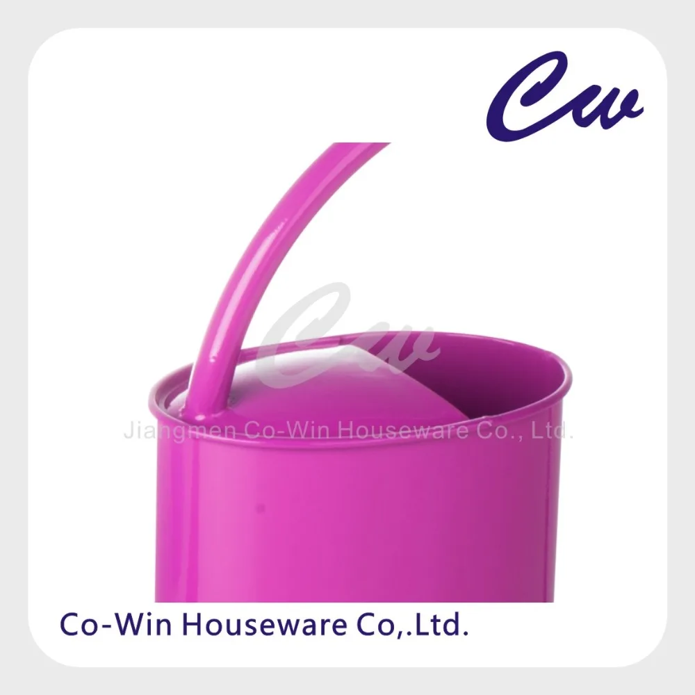 Металлическая овальная трубка для полива