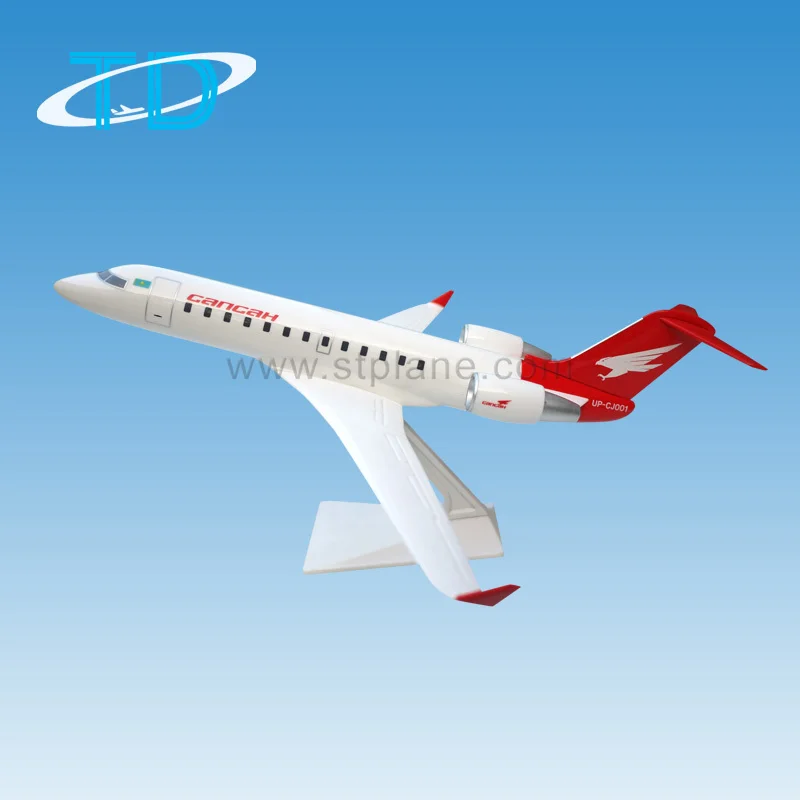 CRJ-200 Cancah 1/100 27cm Plastic Desktop Model Plane