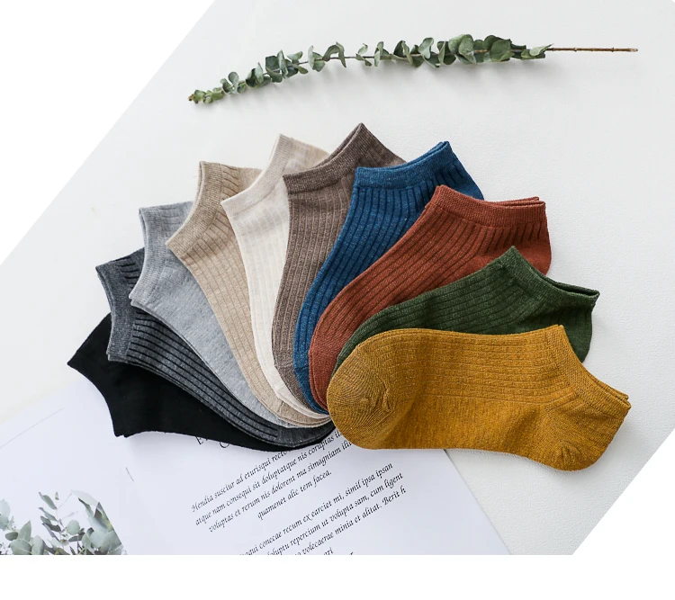 Оптовая продажа дешевые носки с вертикальной полосой нескользящие из органического хлопка и бамбука дышащие прохладные впитывающие пот однотонные до