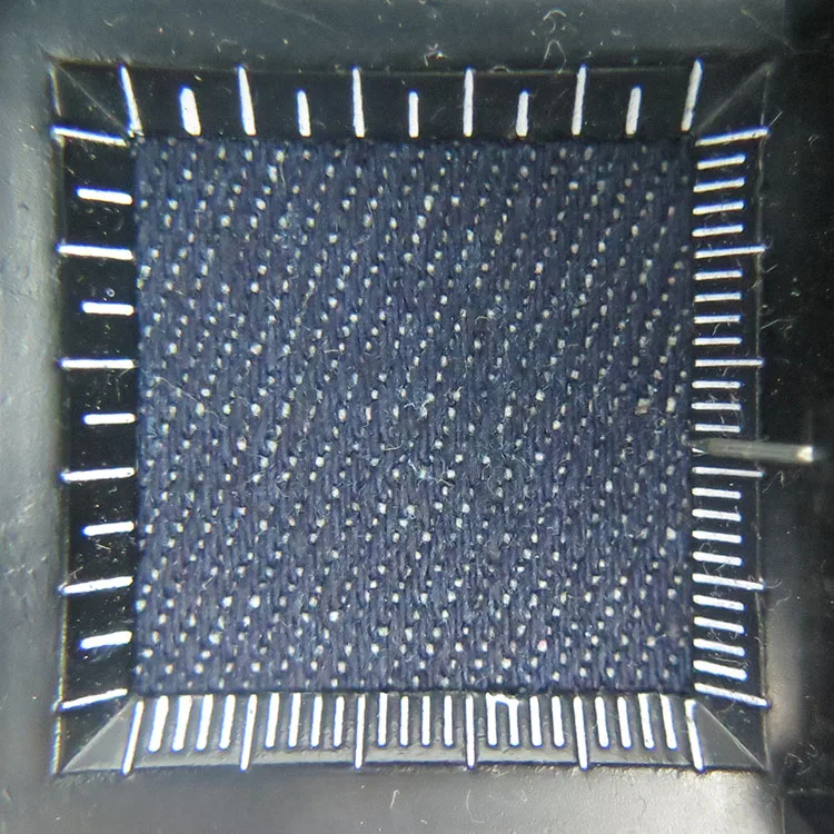 Оптовая продажа, в наличии, тканая саржевая ткань, неэластичная Высококачественная хлопковая Смешанная полиэфирная джинсовая ткань для джинсов и брюк