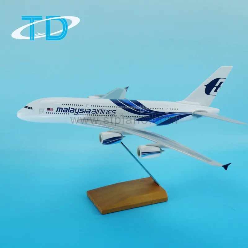 1 200 37cm Maskapai Malaysia Model 105 A380 Buy Airbus A380 Model Pesawat Terbang Airbus Model Airbus A380 Untuk Dijual Product On Alibaba Com