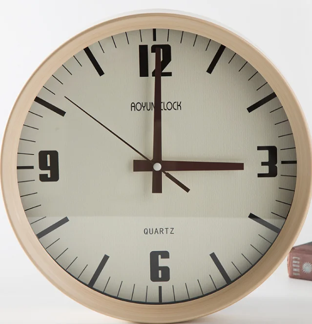 New Design Simple Style Wall Clock Home Goods Wall Clock Decoration and Wooden Round Shape Wall Clock for Living Room