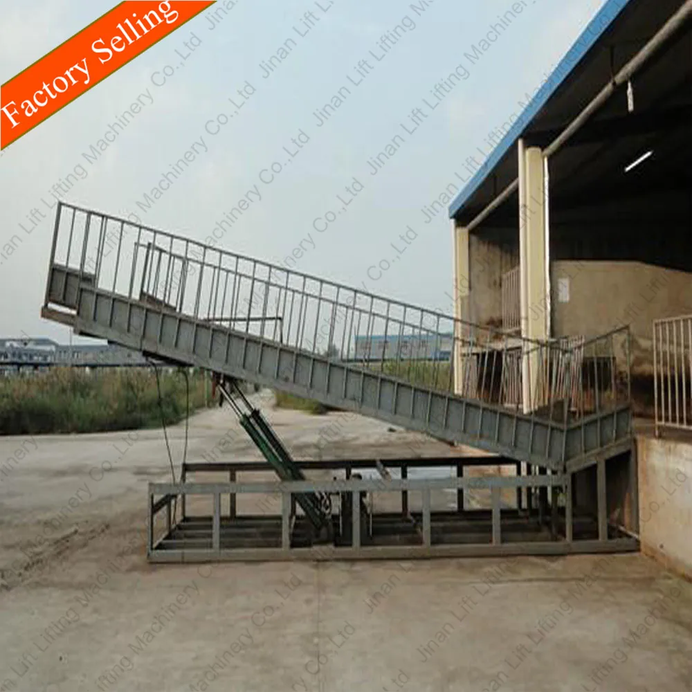 Adjustable Height Hydraulic Cattle Loading Ramp Goat Pig Farming Equipment