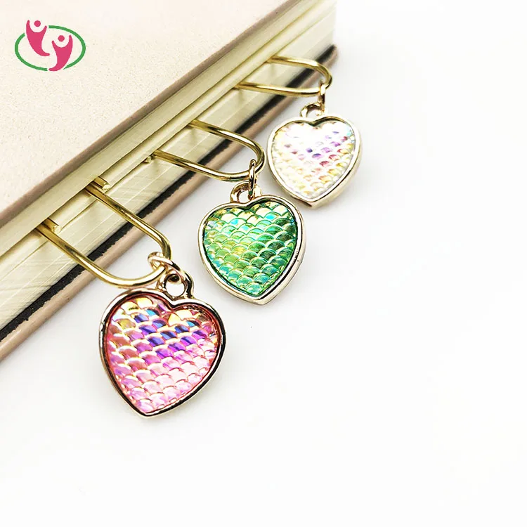 
Красочный Блестящий декоративный кулон в форме сердца, книжный знак, бумажный зажим на заказ 