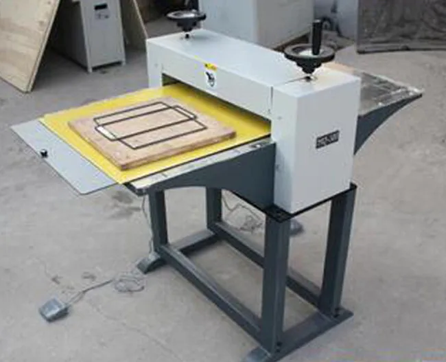 High Quality Paper Sheet Creasing and Die Cutting Machine Die Cutter Die Cutting Machine