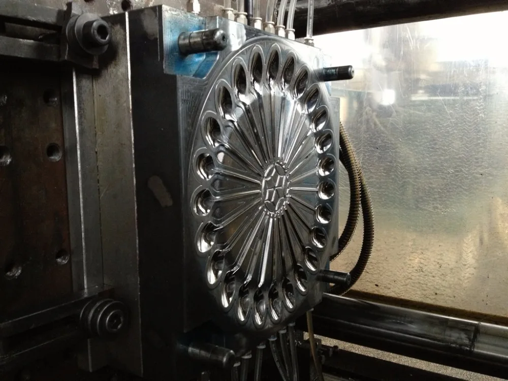 Automatic Robot Plastic Cutlery Injection Moulding Machine for Pp Ps Pla Disposable Spoon Fork Knife