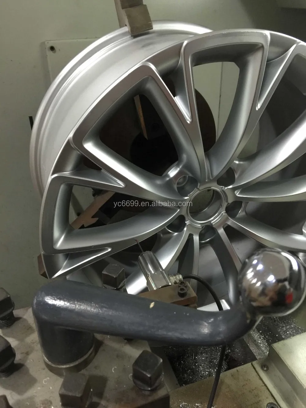 
 Машина для ремонта колес, полировальная машина для ободов с ЧПУ, машина для шлифовки колес  