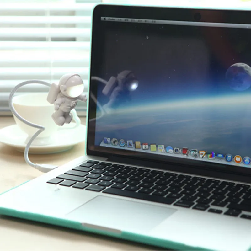 Новинка! Симпатичный светодиодный светильник для астронавта, Usb-ночник для портативного зарядного устройства, портативный мини-USB-светильник в форме астронавта