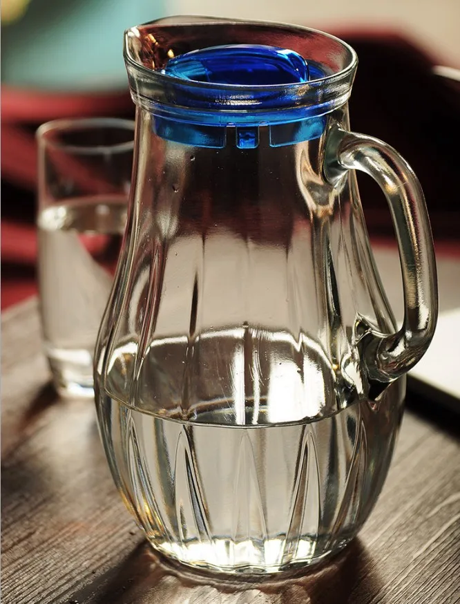 SUSTEAS Jarra de vidrio de 2 litros, jarra de agua con tapa extraíble y  mango ancho, jarra de jugo fácil de limpiar para refrigerador, jarra de
