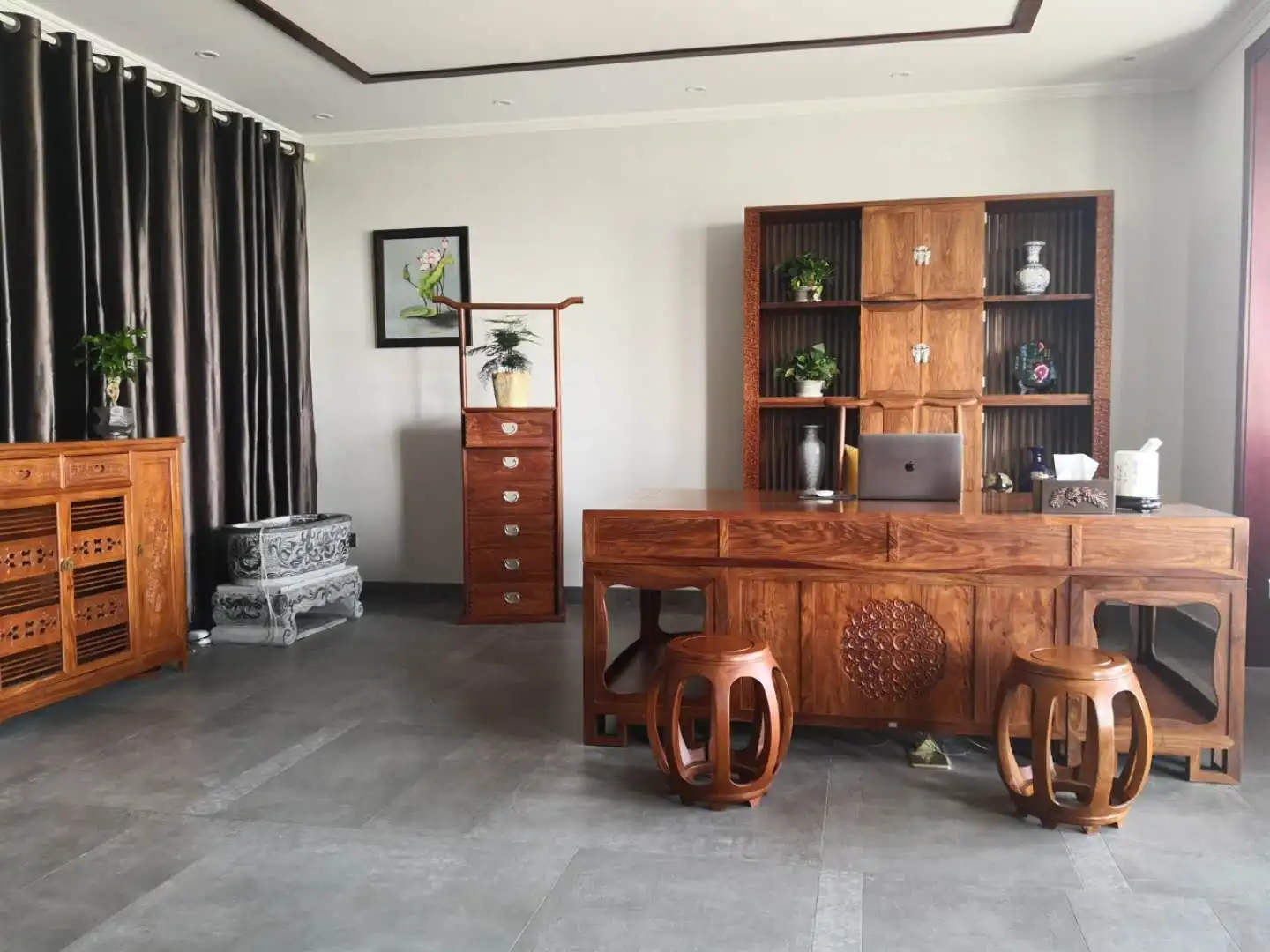 Yixuan Brand Management (Jiangsu) Co., Ltd.