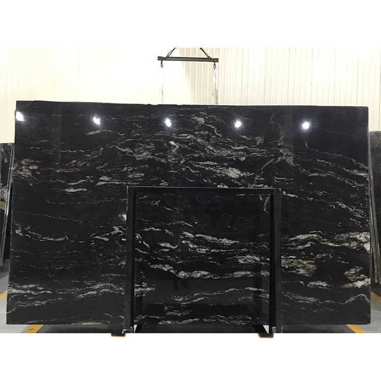 Aksiya doirasida Braziliya qora kosmik graniti, oltin kosmos