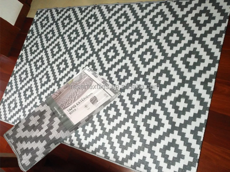 PP Handy Strap for Picnics RV Outings Weather-Resistant -Proof Beach Mat for Summer Accessory