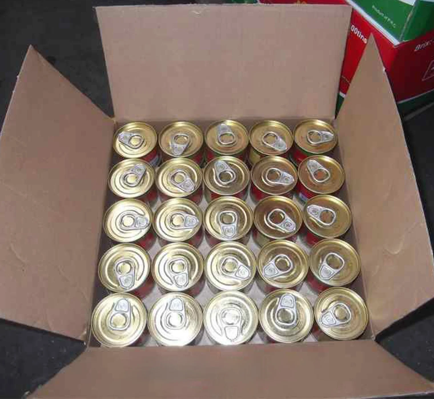 Томатная паста 70 г 2200 г томатный соус лучшего качества по заводской цене, цена в 28-30% БРИКС