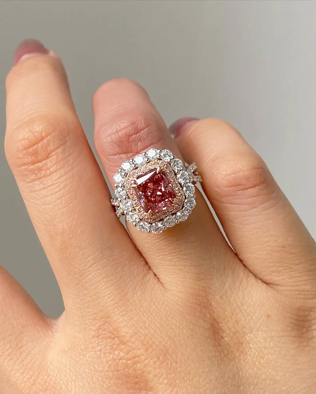 Luxury 2.13 Ct  Radiant Cut Orange Pink Lab Diamond Ring with Side White DEF Diamond 18K Gold White Proposal Gift