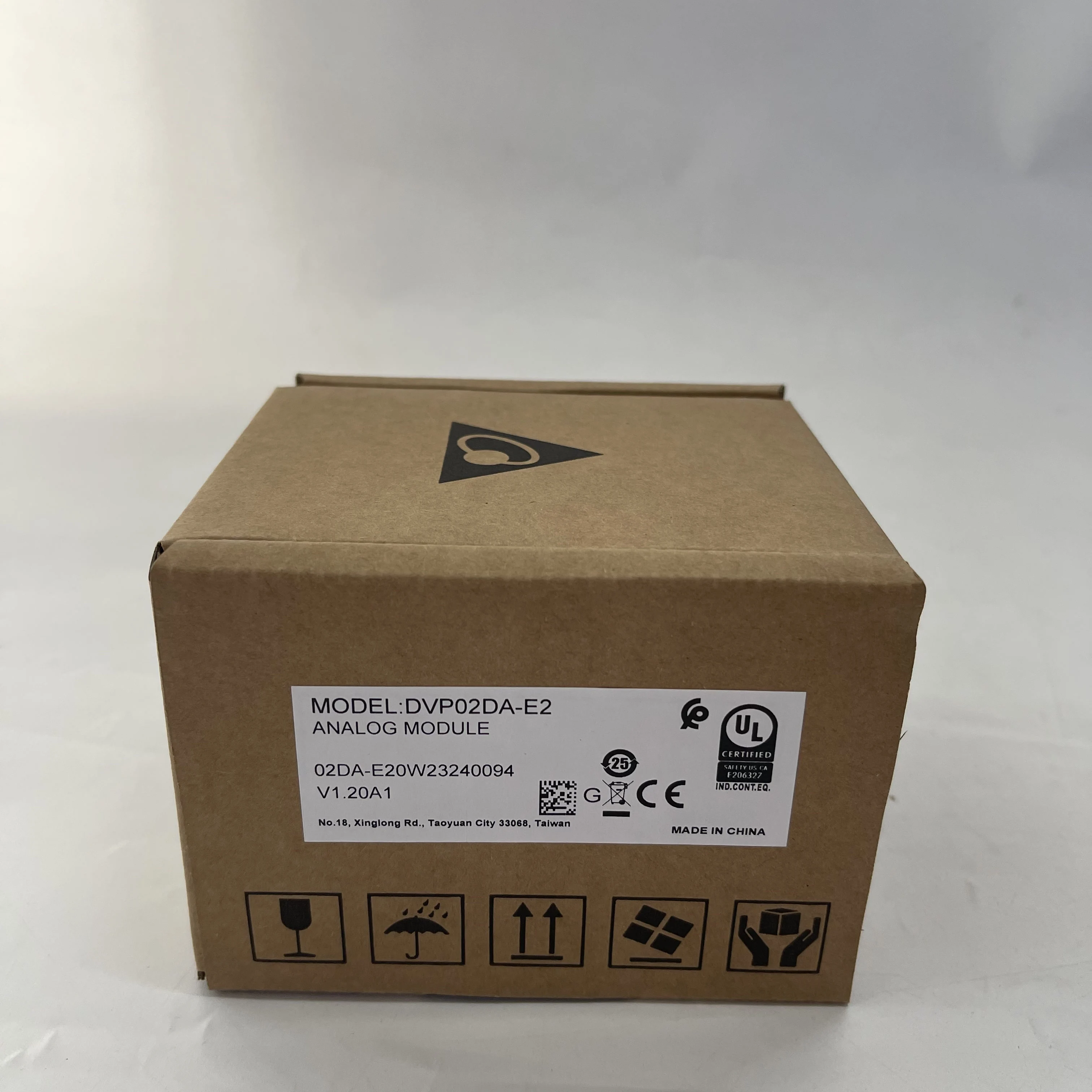 Delta Analog Output Module DVP02DA-E2