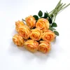 ผ้าไหมสีส้มเหลืองลายดอกไม้ขนาดใหญ่