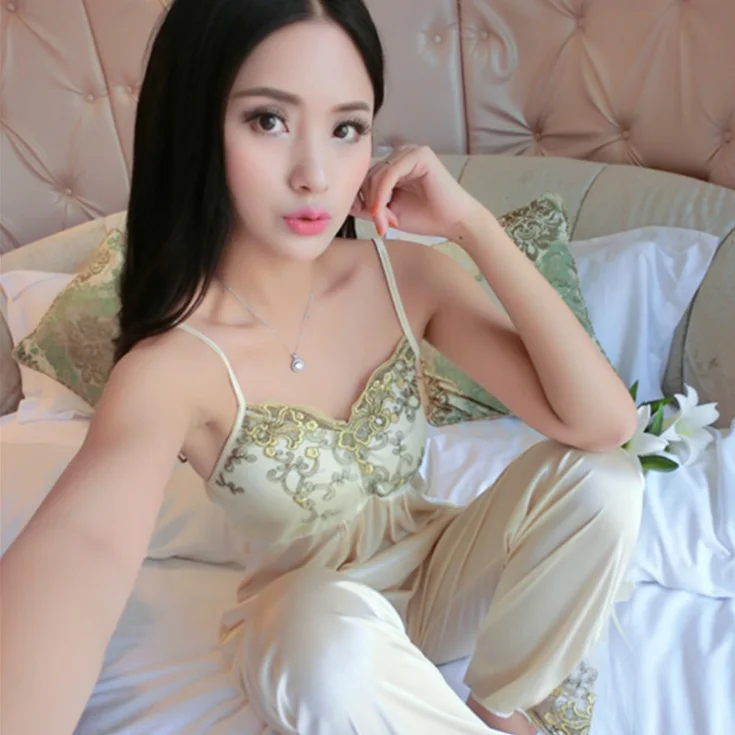 Women's Three-Piece Custom Silk Satin Summer Short Pajama Set Bulk Discount Plus Size Breathable for Spring Season