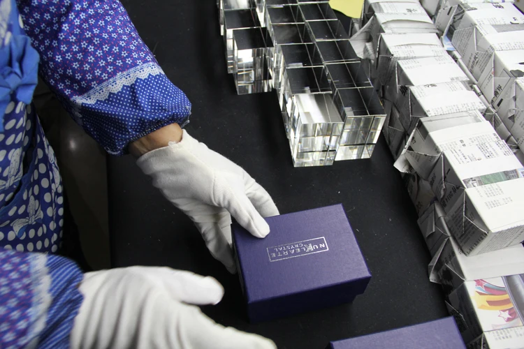 Packaging & shipping specifications