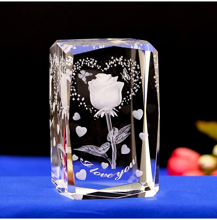 3D Laser Engraved Crystal Flower Love Gift Polished Office Decoration Paperweight for Valentine's Day Souvenir Mascot Model