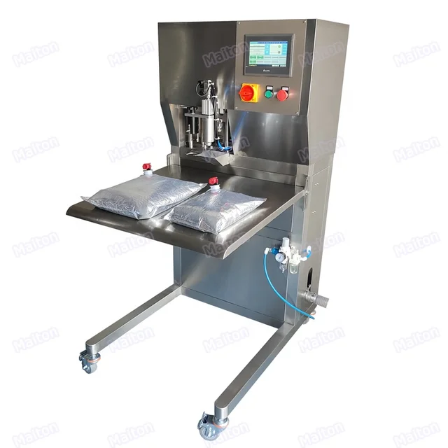 Cheap price automatic Wine water juice edible oil bag in box bib filler filling and capping machine with vaccum