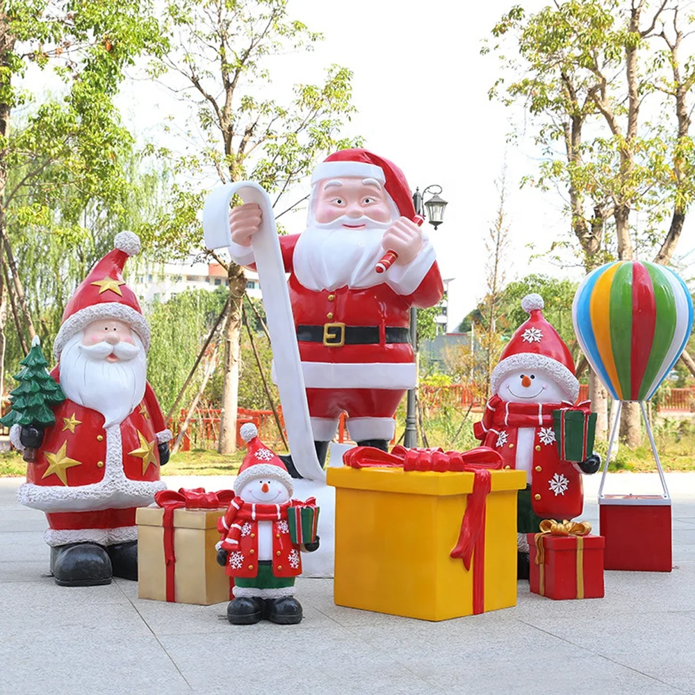 屋外のクリスマスデコレーション大きなトナカイクリスマスグラス