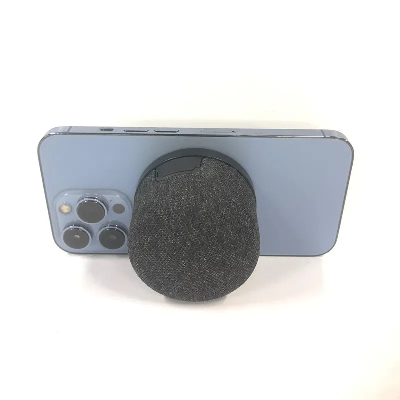 OEM Customizable TWS Portable Mini Speakers Various Colors Fabric Waterproof Bluetooth Speaker Magnetic Phone Holder for Gaming