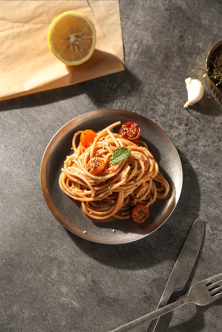 Factory Direct 13/15/17 cm ss304 Retro Older Style Restaurant Dinner Dish Stainless Steel Circular Round Food Charger Plates