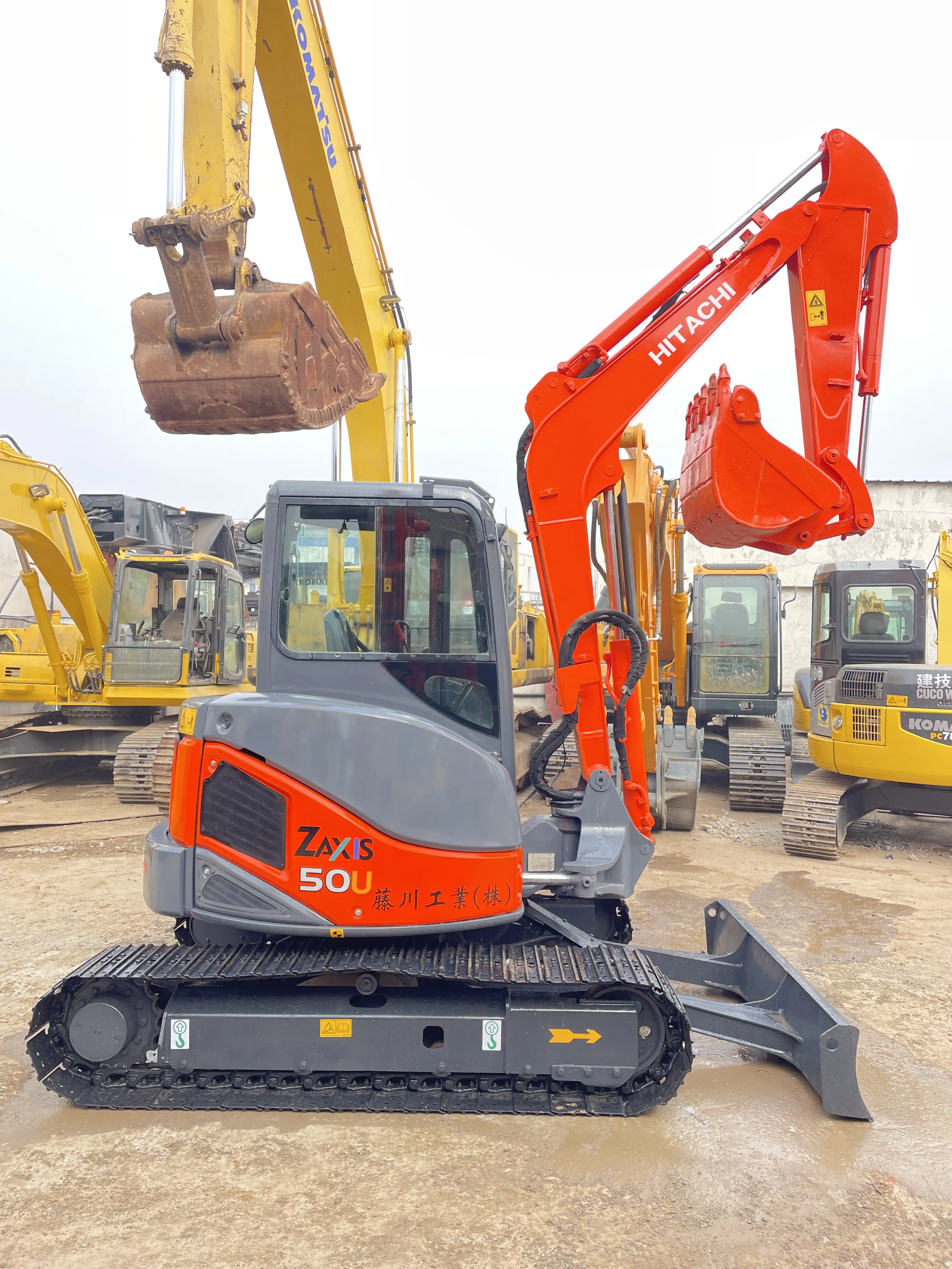 ヒコーキ 50 Japan Used Mini Excavator - High Quality Hitachi ZX50U