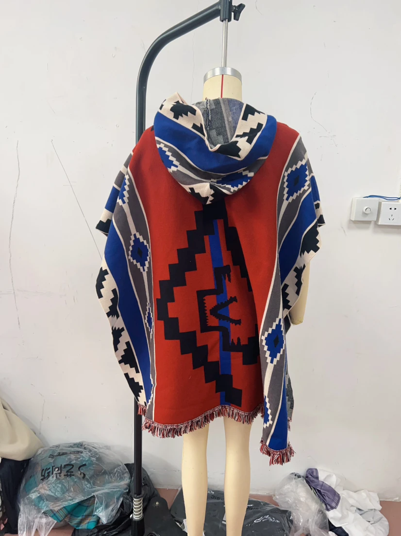 2025 Winter Mexican Men's Knitted Hoodie Poncho Southwestern Navajo Aztec Cloak Style Polyester Indigenous Design Shawl