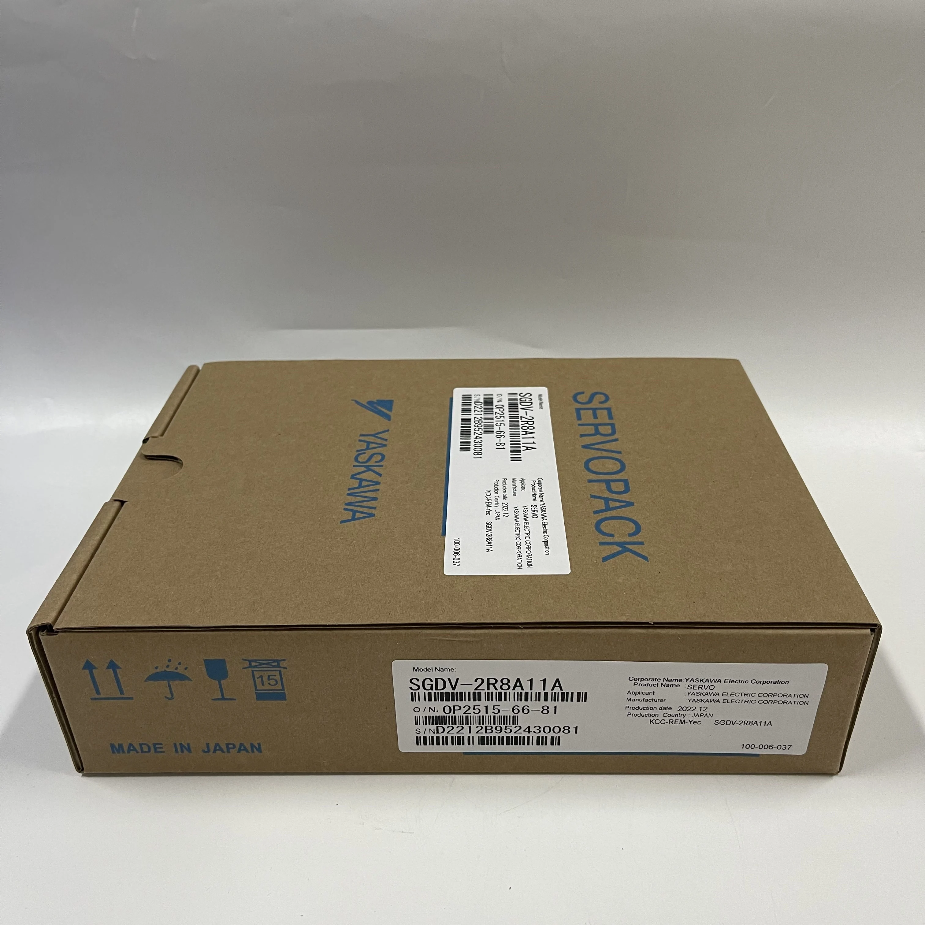 Yaskawa Servopack Servo Drive SGDV-2R8A11A