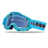 Gafas con montura verde y lentes transparentes.